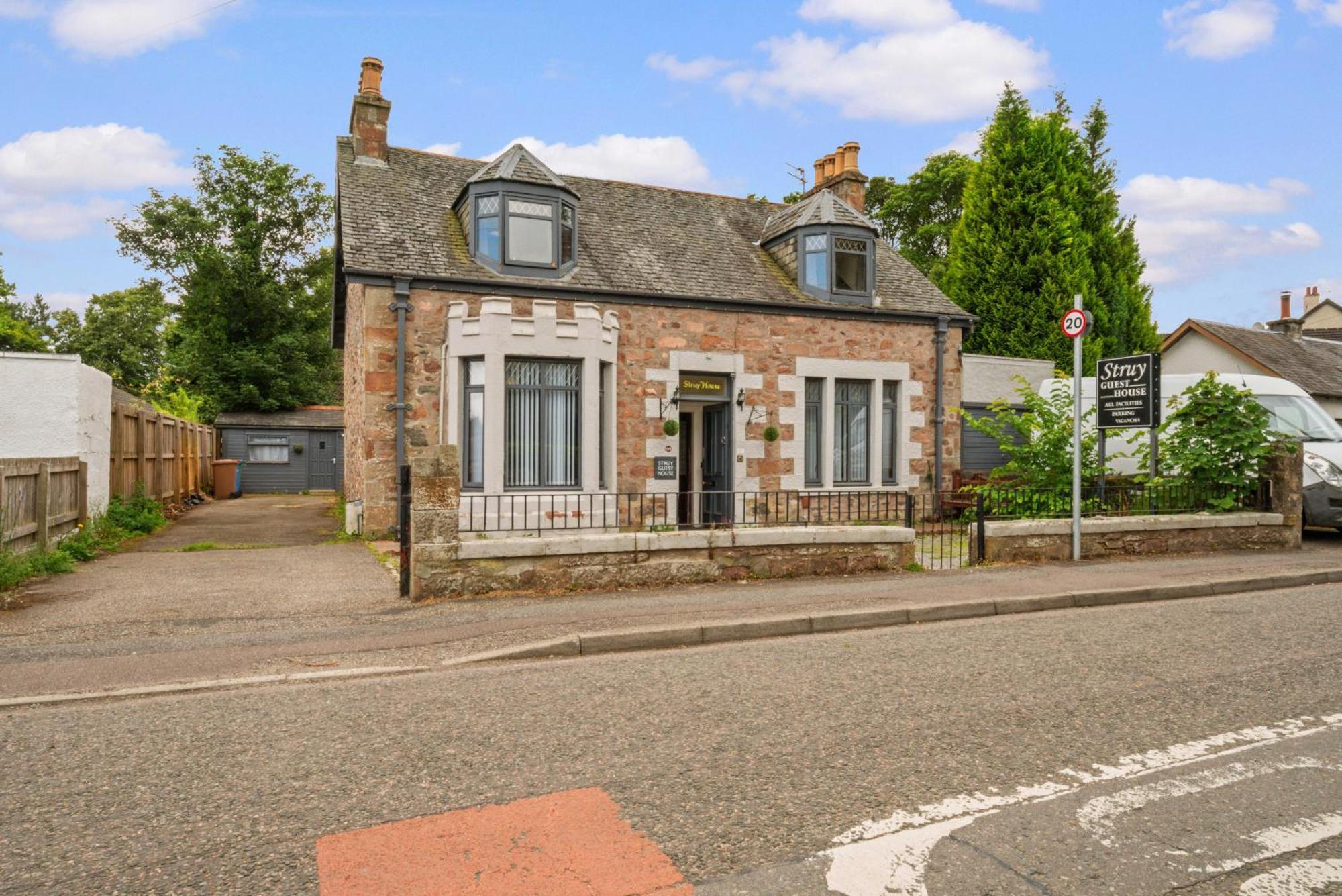 Struy Guest House - Inverness — Photos 1